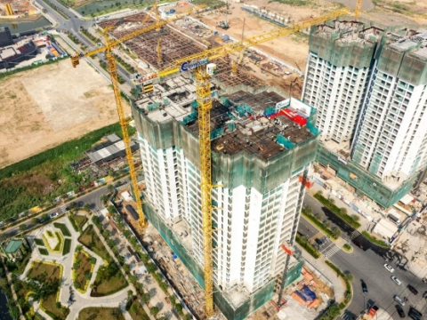 Công ty đầu ngành xây dựng có 2,4 tỷ USD đơn hàng tồn đọng