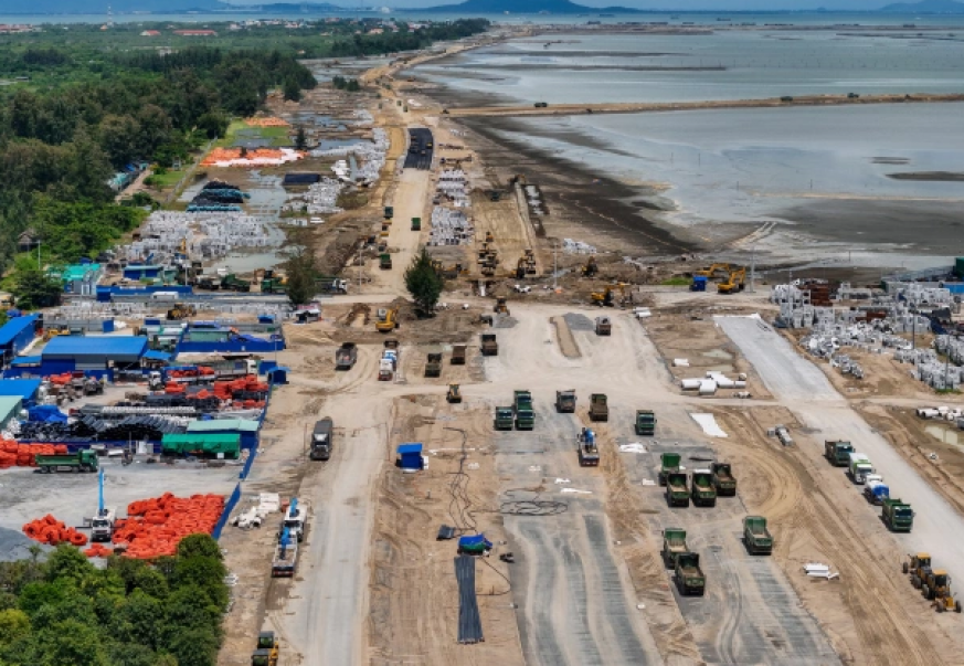 Nhà thầu xây dựng 'khát' lao động